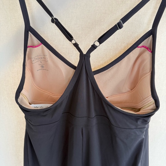 Athleta Shorebreak Athletic Workout Dress Built in Bra in Grey size small - Picture 2 of 6